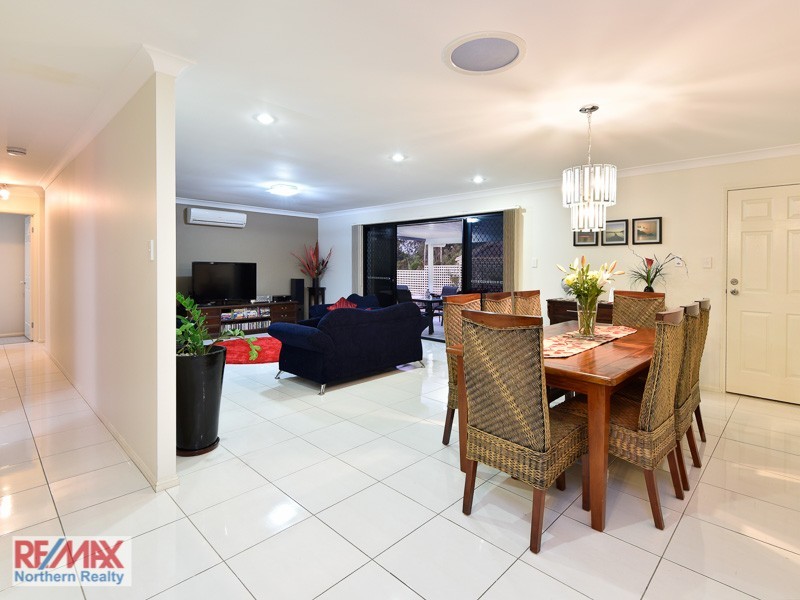 4 Curlew Court, Warner QLD 4500