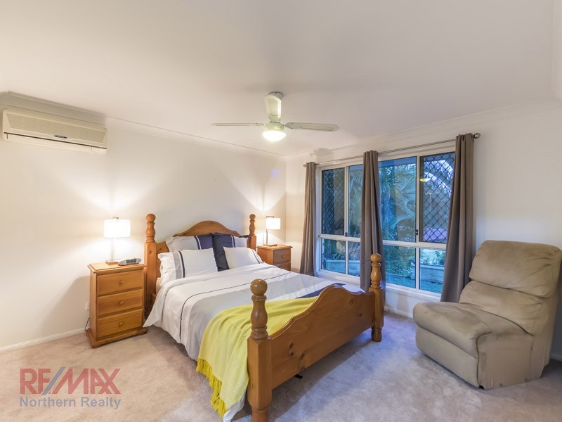 11 Marina Court, Eatons Hill QLD 4037