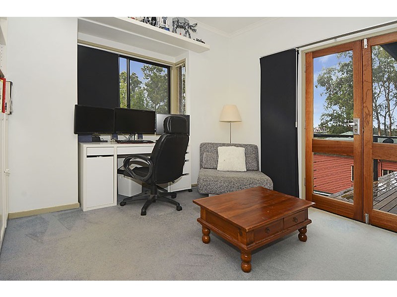 31 Larwood Place, Ferny Hills QLD 4055