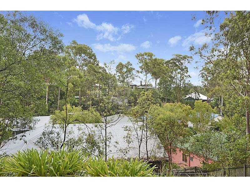 31 Larwood Place, Ferny Hills QLD 4055