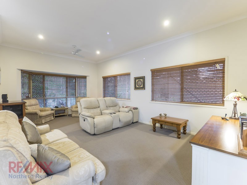 3 Hillgrove Cl, Eatons Hill QLD 4037