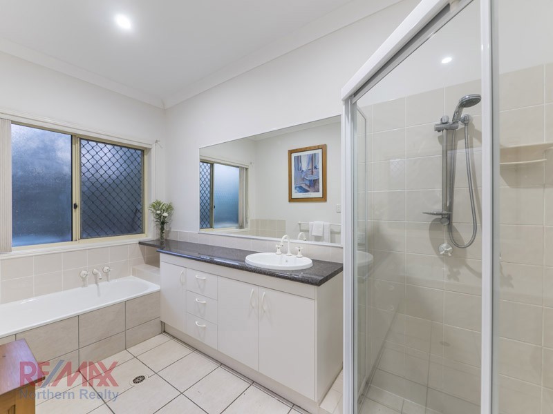 3 Hillgrove Cl, Eatons Hill QLD 4037