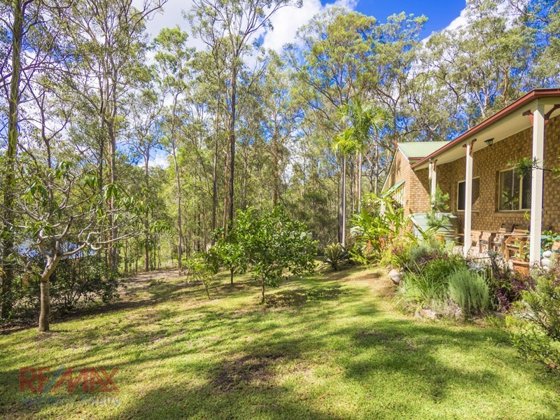 3 Hillgrove Cl, Eatons Hill QLD 4037