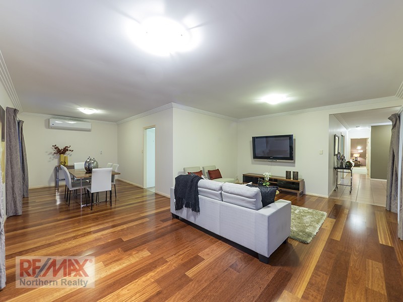 1 Holly Court, Albany Creek QLD 4035