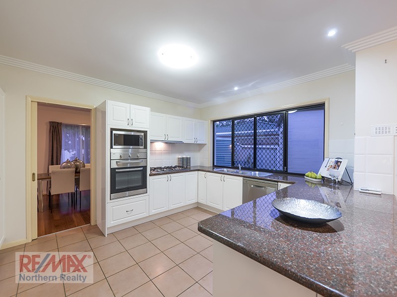 1 Holly Court, Albany Creek QLD 4035