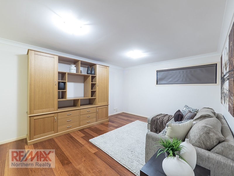 1 Holly Court, Albany Creek QLD 4035