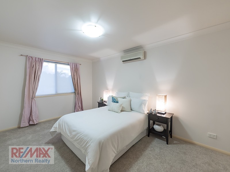 1 Holly Court, Albany Creek QLD 4035