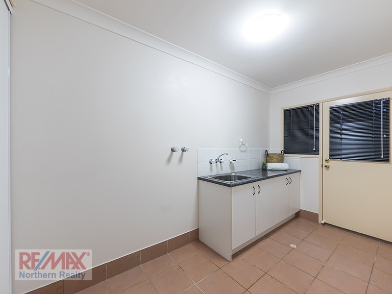 1 Holly Court, Albany Creek QLD 4035