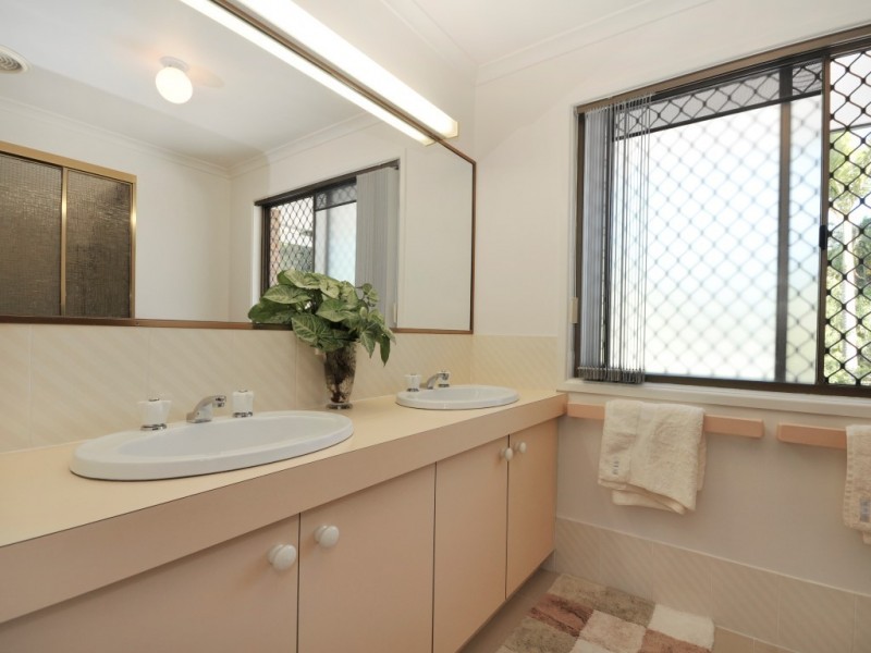 11 Bergin Creek Rd, Bunya QLD 4055