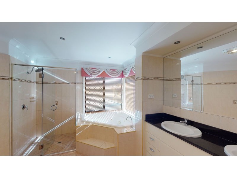 36 Palmetto Place, Bridgeman Downs QLD 4035