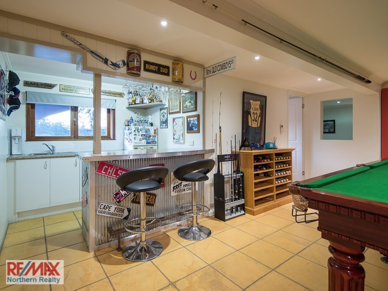 27 VIEW CRESCENT, Arana Hills QLD 4054