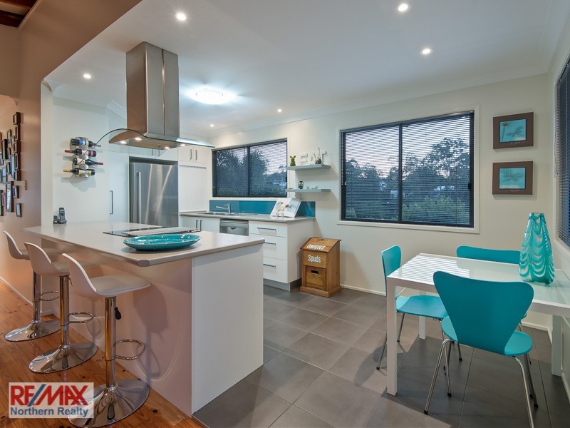 27 VIEW CRESCENT, Arana Hills QLD 4054