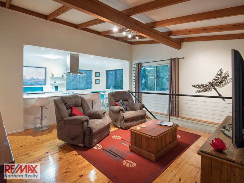 27 VIEW CRESCENT, Arana Hills QLD 4054