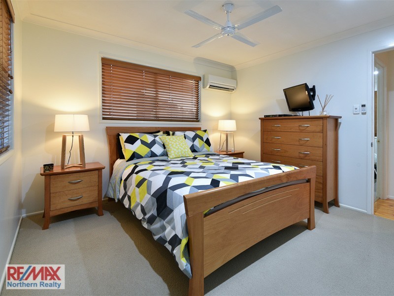 27 VIEW CRESCENT, Arana Hills QLD 4054