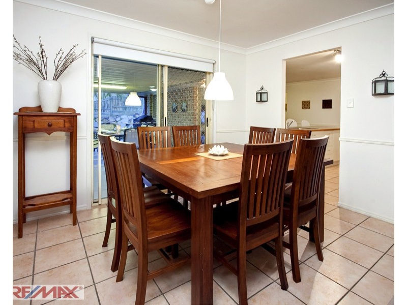 5 Duet Court, Eatons Hill QLD 4037