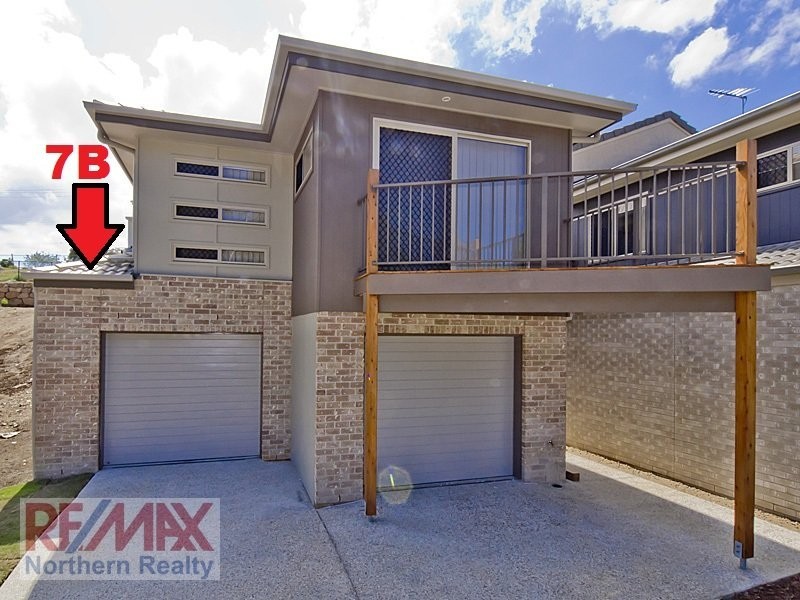 2/7 Creekside Court, Everton Hills QLD 4053