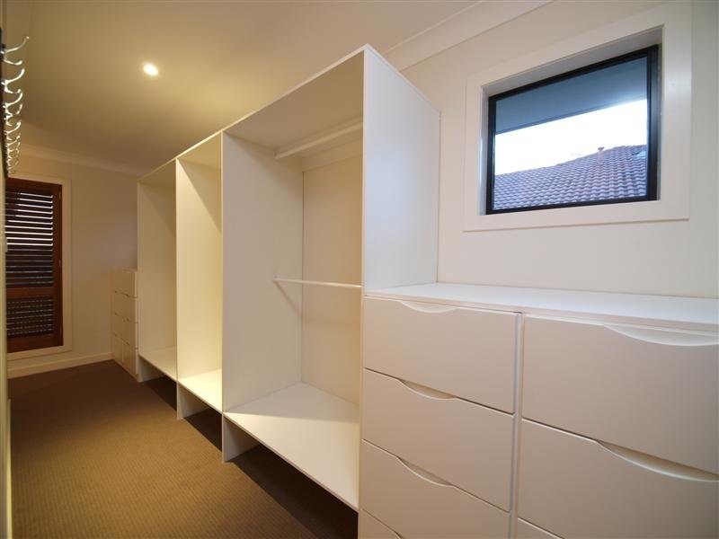 16 Alberic Court, Eatons Hill QLD 4037