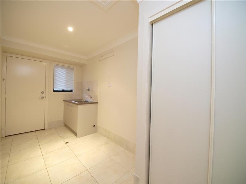 16 Alberic Court, Eatons Hill QLD 4037