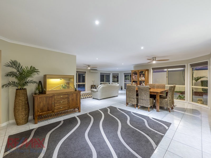 7 Mahogany Drive, Albany Creek QLD 4035