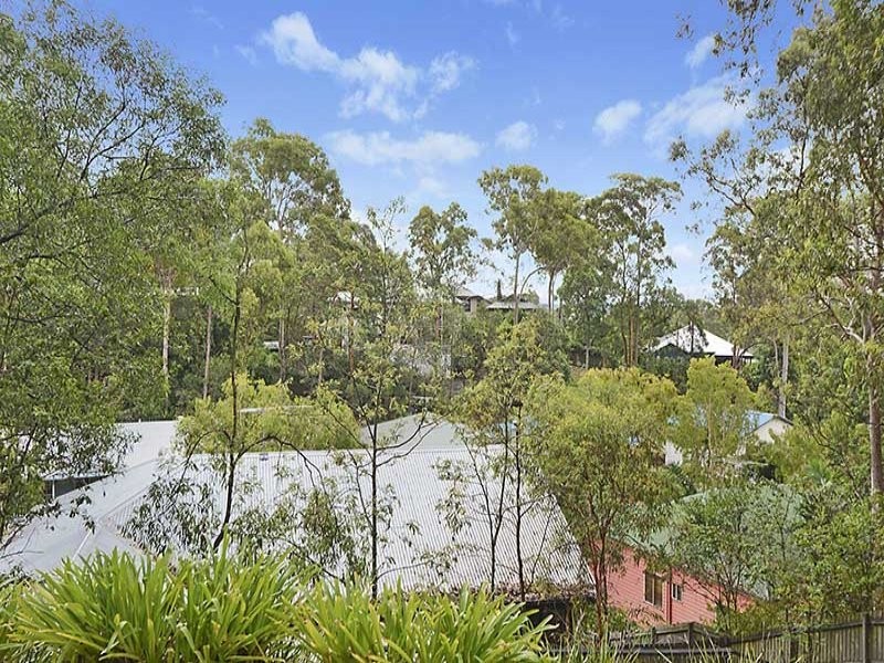 31 Larwood Place, Ferny Hills QLD 4055