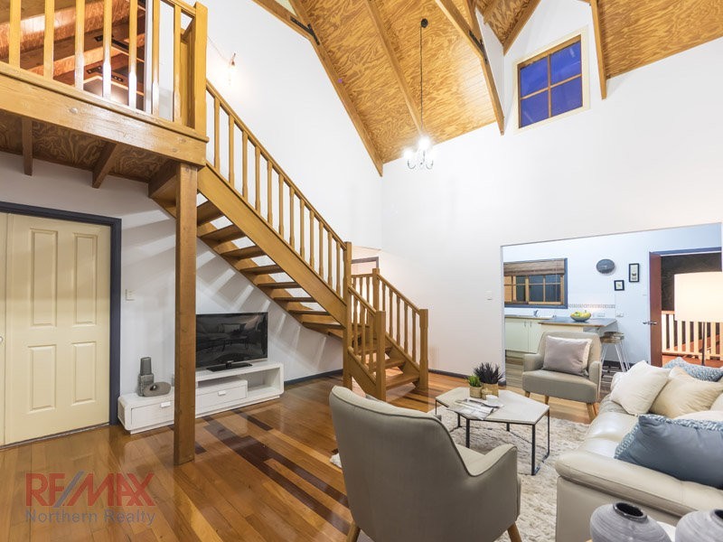 7 Renae Ct, Eatons Hill QLD 4037