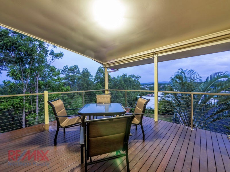 52 Riversleigh Crescent, Eatons Hill QLD 4037
