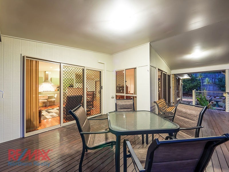 52 Riversleigh Crescent, Eatons Hill QLD 4037