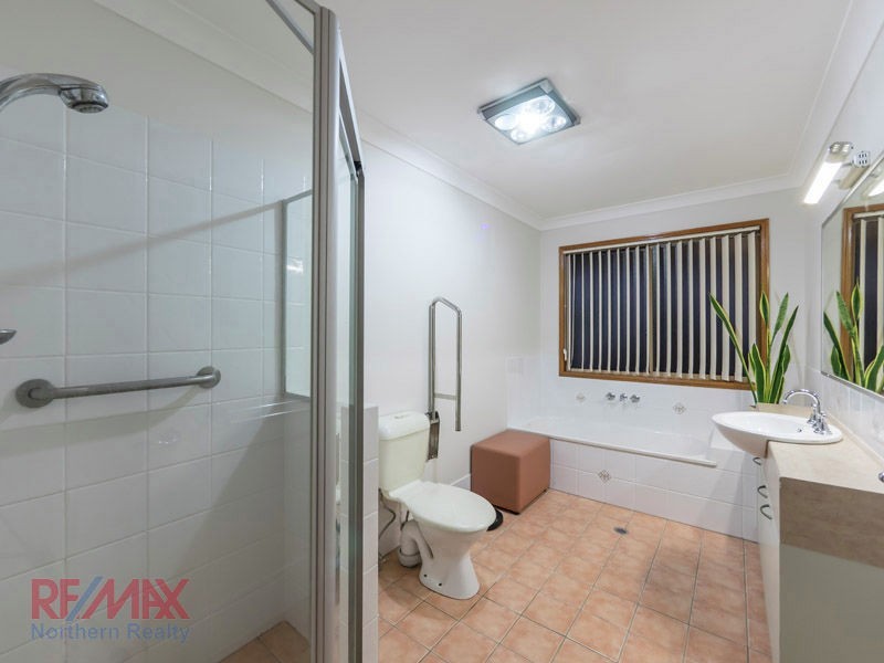 52 Riversleigh Crescent, Eatons Hill QLD 4037