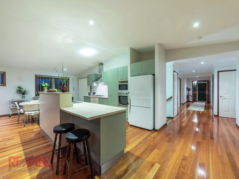 52 Riversleigh Crescent, Eatons Hill QLD 4037