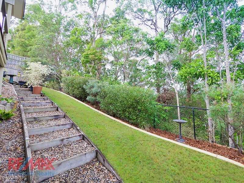 52 Riversleigh Crescent, Eatons Hill QLD 4037