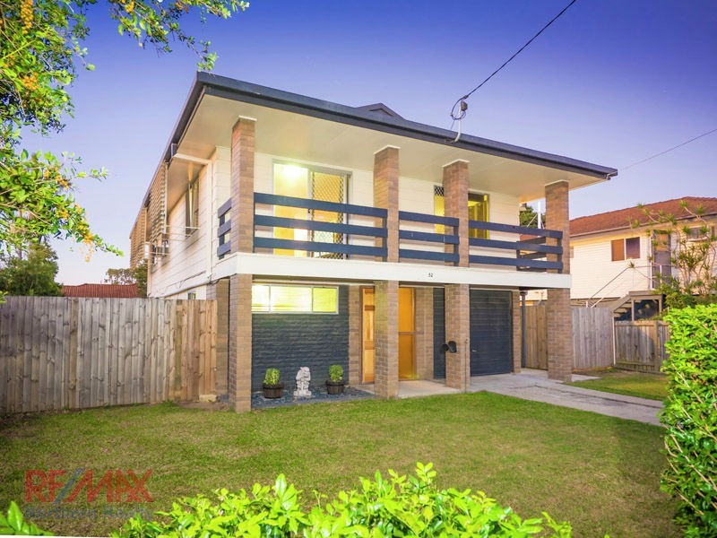 52 Pleasant Dve, Albany Creek QLD 4035