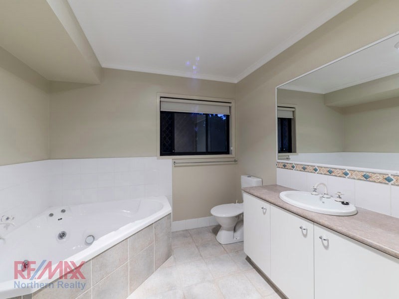 8 Havenwood ct, Albany Creek QLD 4035