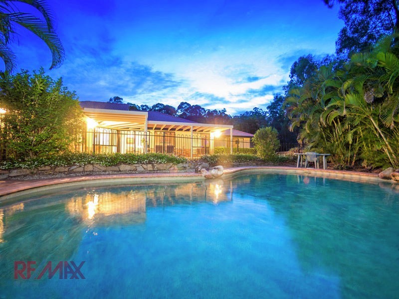 8 Havenwood ct, Albany Creek QLD 4035