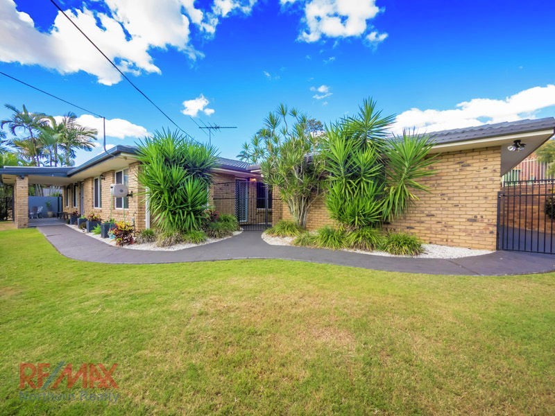 7 Chickowee Street, Albany Creek QLD 4035