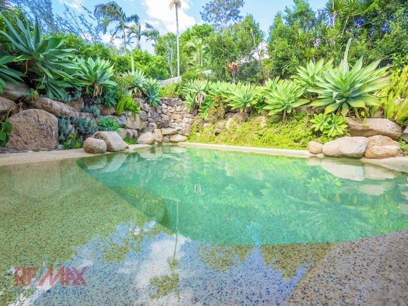 7 Chickowee Street, Albany Creek QLD 4035