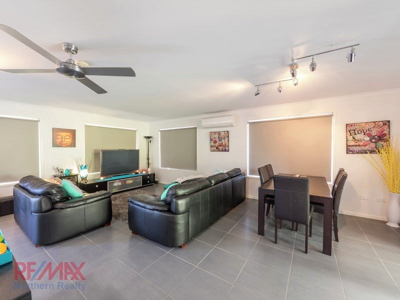 7 Chickowee Street, Albany Creek QLD 4035