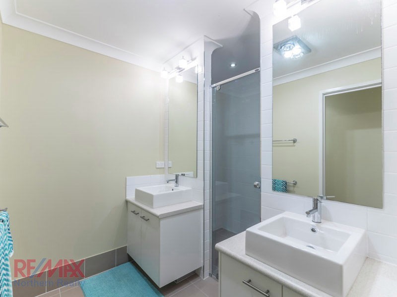 34 Rivergum Drive, Eatons Hill QLD 4037