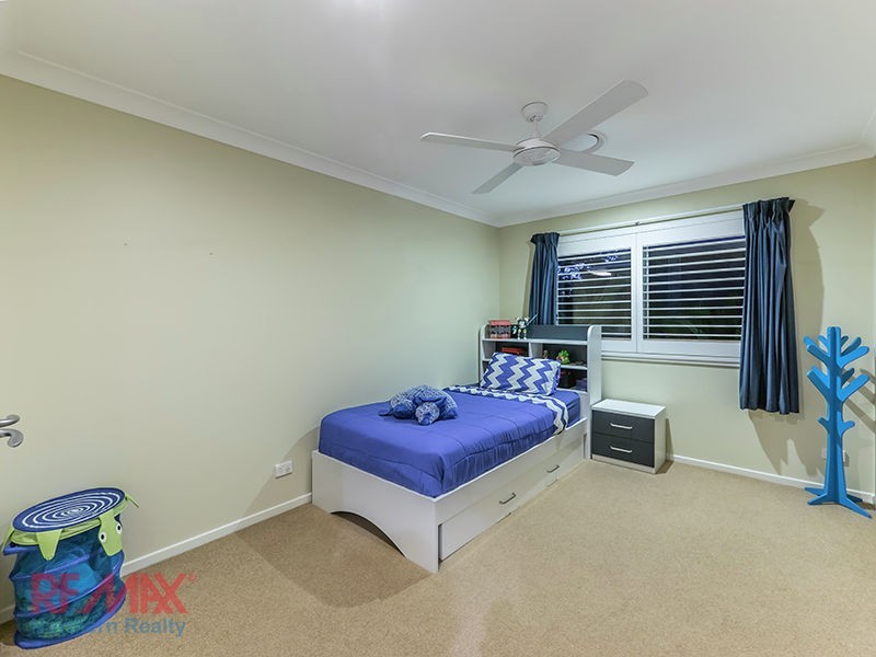 34 Rivergum Drive, Eatons Hill QLD 4037