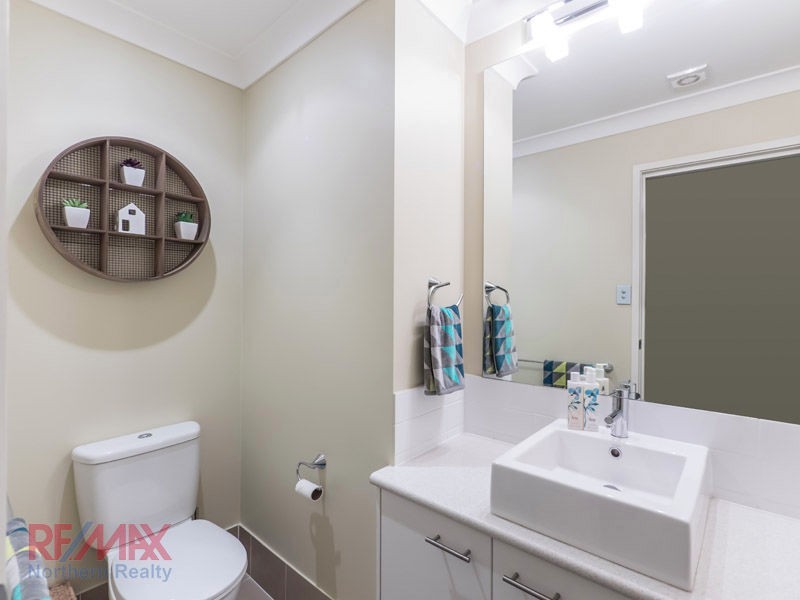 34 Rivergum Drive, Eatons Hill QLD 4037