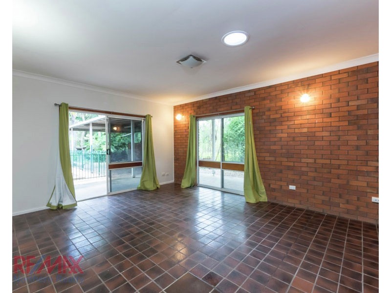 21 Regent st, Joyner QLD 4500