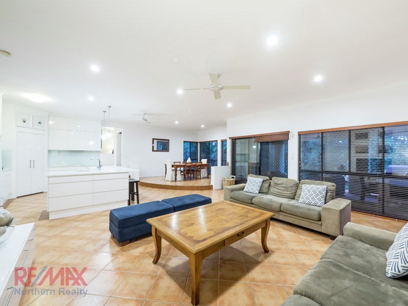 3 Plum Pine Ct, Eatons Hill QLD 4037
