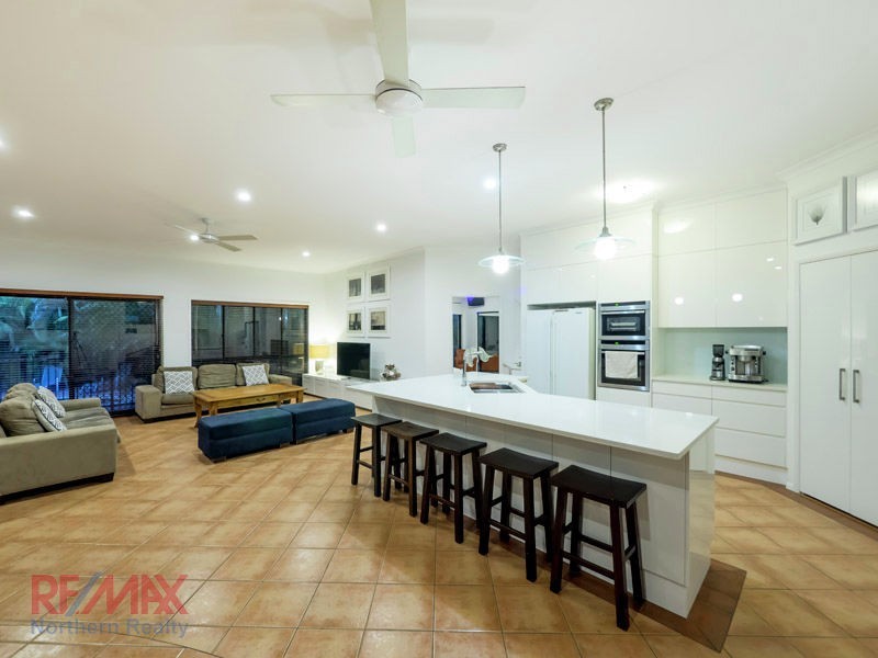 3 Plum Pine Ct, Eatons Hill QLD 4037