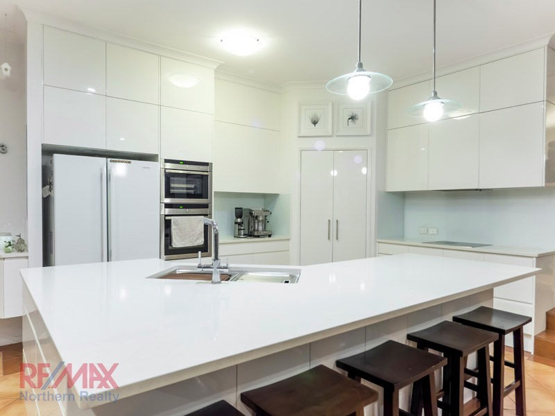 3 Plum Pine Ct, Eatons Hill QLD 4037