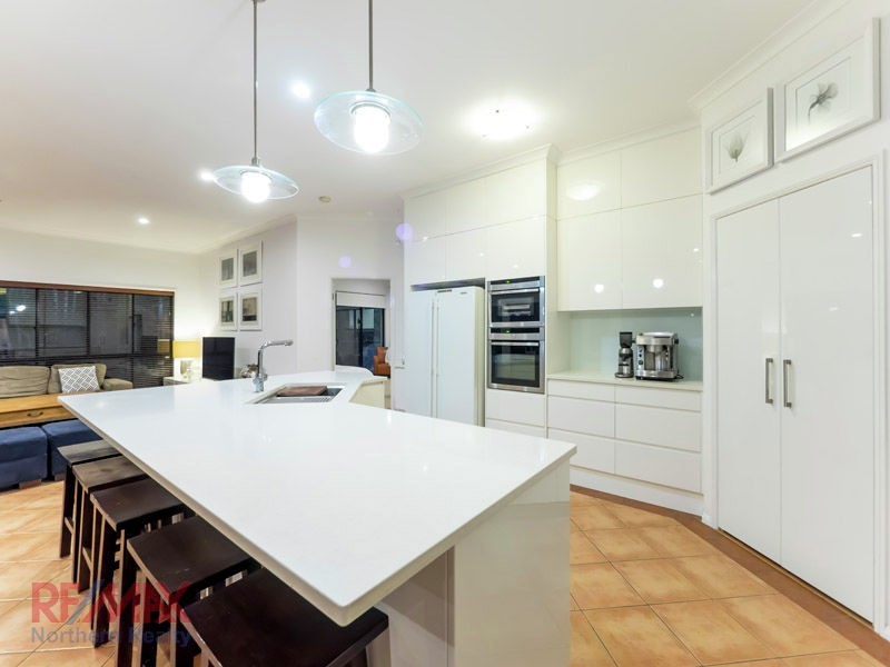 3 Plum Pine Ct, Eatons Hill QLD 4037