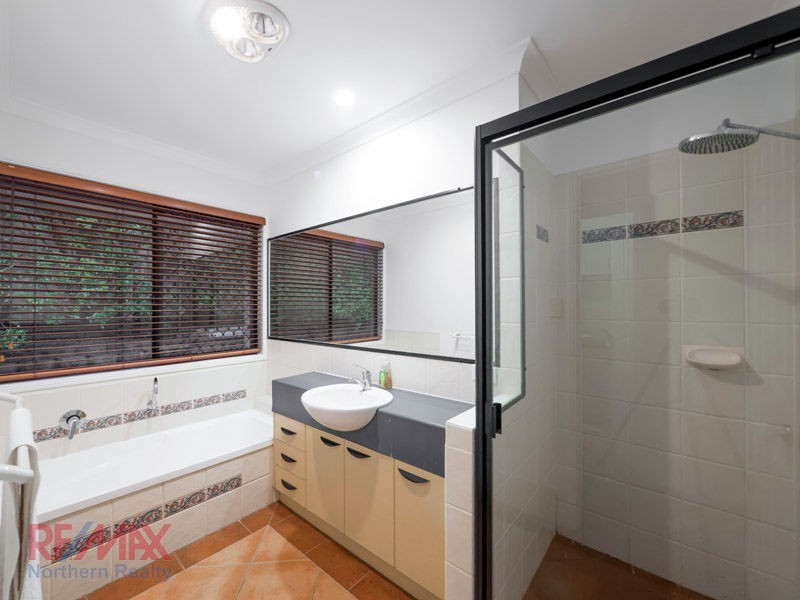 3 Plum Pine Ct, Eatons Hill QLD 4037