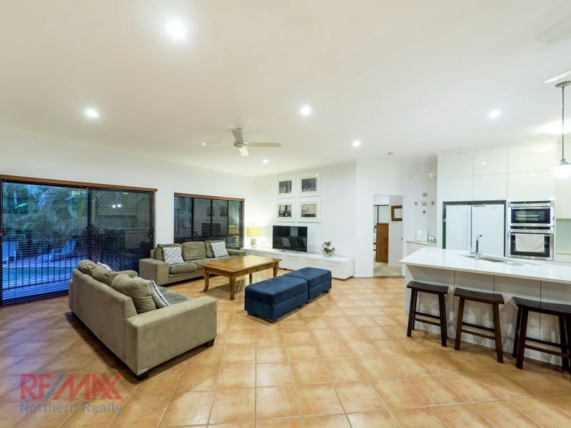 3 Plum Pine Ct, Eatons Hill QLD 4037