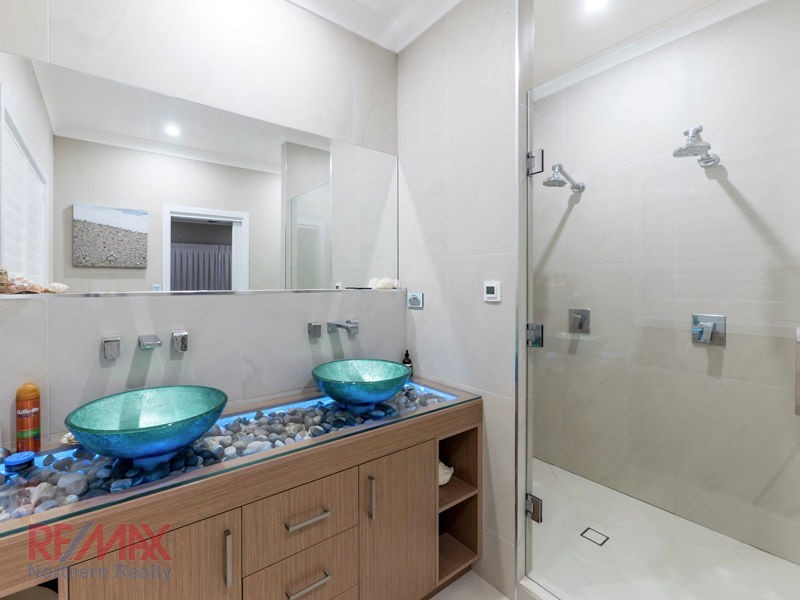 16 GOLD CREEK COURT, Albany Creek QLD 4035