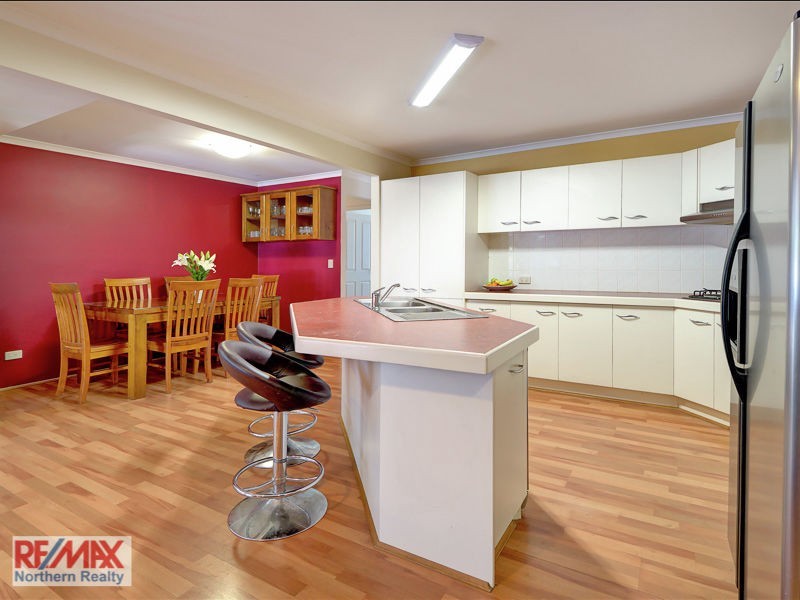 18 Langley Place, Albany Creek QLD 4035