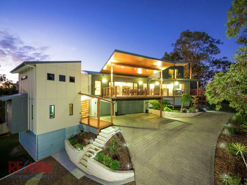 64 Corvus Dve, Cashmere QLD 4500