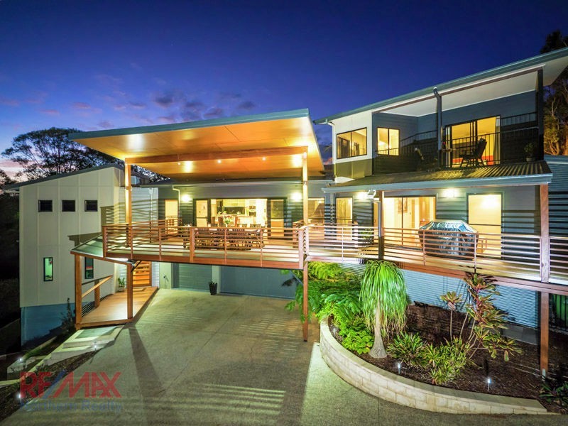 64 Corvus Dve, Cashmere QLD 4500